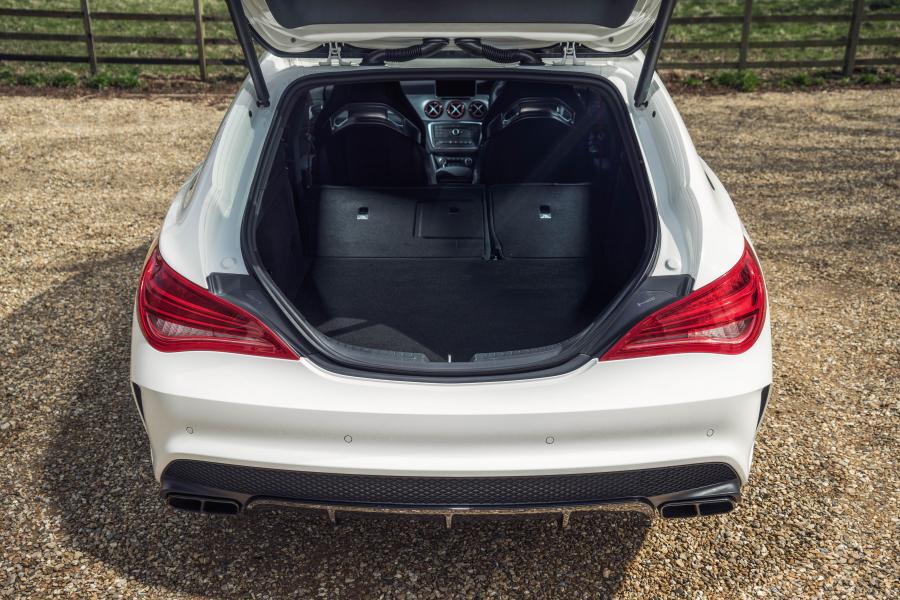  Mercedes-AMG CLA45 Shooting Brake 2015 года  (UK) (фото 24 из 30)